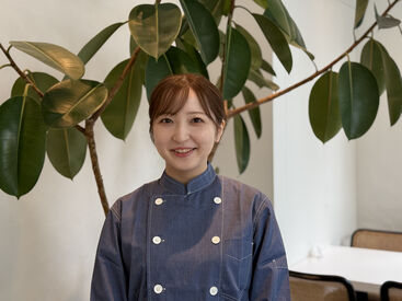 食×ライフスタイルを発信する『PARIYA』で、
あなたのセンスを活かせる正社員募集！
これまでの経験も活かせる職場です♪