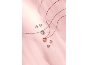 ブランドショップハピネス 豊川店 初めての方でも安心の研修制度あり！スタッフ限定の特典などもあるのでお得に購入◎お仕事終わりにそのまま行けちゃいます♪