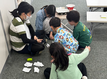 幅広い世代のスタッフが活躍中！
やりがいを感じながら働きたい方、大歓迎です！
気になるという方もお気軽にお問い合わせを♪