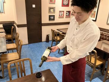 お仕事はカンタン!
未経験でも大丈夫!
先輩スタッフがしっかりフォローします!