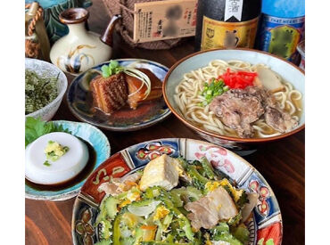 こんな感じの沖縄料理がメインです☆
「注文は二次元コードでスマートに♪」
オーダーミスの心配なしで安心ですよ◎