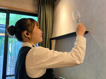 ＼女性管理職も活躍／
20～50代まで幅広い年代のスタッフが在籍。
スタッフ同士で積極的にコミュニケーションを取り合っています