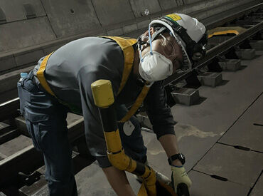 「ここ持って！」「大丈夫、最初はみんなそうだったよ！」
現場はいつも和やかで人間関係も◎新人さんもすぐ馴染める雰囲気♪