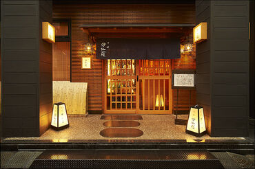 正社員も目指せる★
蕎麦と割烹の二つの顔を持つお店で、成長できるチャンス♪