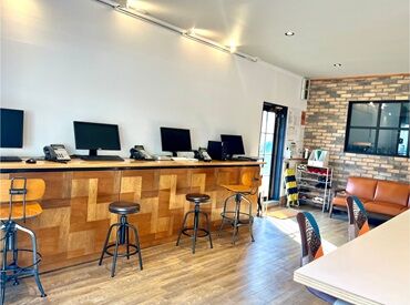 アイエムエムフードサービス株式会社 服装自由だから毎日のコーデも気楽♪
未経験・ブランクも歓迎！契約社員として安定して働ける！
20〜40代活躍中！