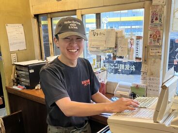 カレーとハンバーグの店 バーグ 戸部店 大人気カレー店「スタミナカレーバーグ」で働こう！
頑張りをねぎらう絶品まかないあり！
節約にもなりますよ♪