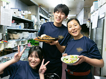 鳥メロ　長野善光寺口店【AP_0839_6】 ＼深夜で大募集♪／
空いている時間に少しダケ…
掛け持ちでしっかり…
どちらの働き方ももちろんOK★