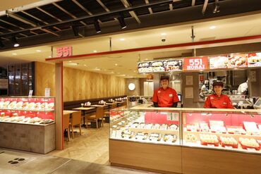 ≪友達同士での応募もOK≫
「1人じゃ不安…」
「友達と一緒なら思い出作りにもなりそう」
など、ぜひ一緒に始めてみては♪