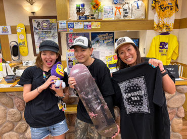 ムラサキスポーツ イオンモール大日店 未経験から応募歓迎！販売ノルマはありません◎
アパレルの勤務経験がある方は優遇します♪
