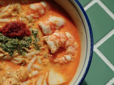 落ち着いた雰囲気で、少人数のチームなので人間関係も安心◎困ったことはすぐに相談できる職場です!