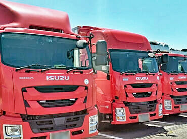 吉田海運株式会社　郡山営業所　 転勤はないので、福島で腰を据えて長く働きたい方はぜひ！
経験者は入社直後から10tトラックなど大型をお任せ♪