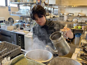 支留比亜珈琲 《未経験でも歓迎》覚えたら簡単！
カフェでのホール・キッチン補助をお任せ
Wワークの空いた時間を有効活用しませんか◎