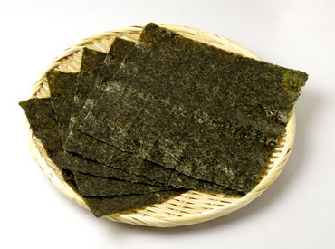 ≪海苔の持ち帰りOK≫
寮あり／朝・昼の食事付き◎
長靴など、業務に必要なものは支給するので、
身一つで来ていただけます！！
