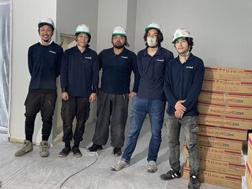 ≪当社の特徴≫
自称(笑)さわやかで元気な社員が勢揃い。
みなさんと世間話をするくらい親身に寄り添って支えています♪