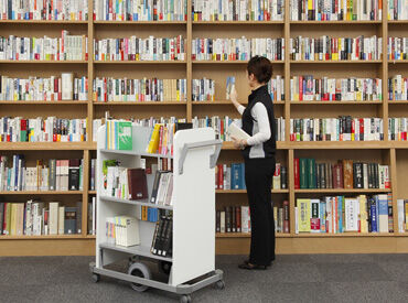 株式会社図書館流通センター【北本市立こども図書館】 返却された本を棚に戻すなど、覚えやすい作業がメイン。
難しい業務は少ないです！