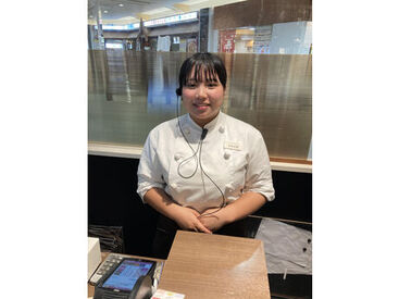 デリシュー成田店 【デリシュー成田店】でのお仕事！
イオンモール成田のお店だから
お仕事前後に買い物も♪