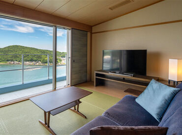 三重交通コミュニティ株式会社　勤務先：鳥羽シーサイドホテル ＼未経験の方、大歓迎！／
かんたんな清掃と布団敷きのお仕事！
職場は、明るくみんなで助け合う雰囲気です◎