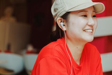 DISH UP　(ディッシュアップ) 大好きなゲームやアニメなどのコラボイベントも開催♪
自分のアイディアが企画になることも？！
働きながら推し活できちゃう☆