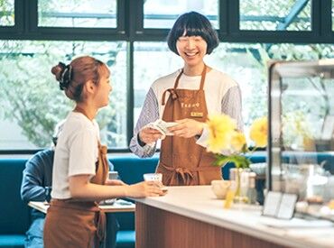 夏目坂珈琲 広島県産のこだわり素材を使ったコーヒー/スイーツが楽しめるお店◎
10～30代まで活躍中♪高校生も歓迎！
※イメージ画像