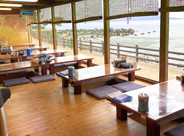 激ウマまかないが自慢★
栄養たっぷり♪ひとり暮らしの方に嬉しい特典♪
景色も最高ですよ★