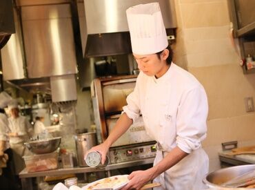 「飲食バイトは初めて…」そんな未経験スタートの方もたくさん活躍中!
学生さん/主婦(夫)さん/Wワークしたい方も大歓迎です◎
