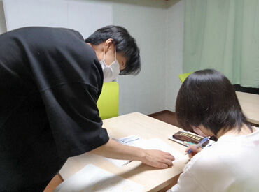 栄光学院 教える楽しさを実感♪大学生活躍中！
自分らしく働きながらスキルアップも叶います◎