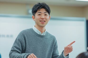 少人数クラスで一人ひとりに寄り添える♪
服装・髪型自由＆ネイルOK★のびのび自分らしく働ける職場です！
※画像はイメージです