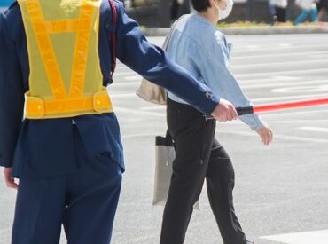 代表は大阪府警で約25年勤務した元警察官◎
現場経験を活かした教育・指導体制が整っており、
未経験からでも安心してスタート★