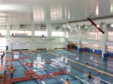 未経験から始めて、スイミング指導のスキルが自然と身につきます！
成長をしっかりサポートする体制あり◎