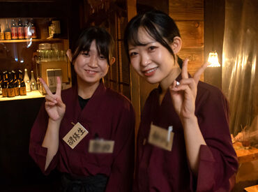 横浜串工房 溝口店 <横浜発の大人気店！>
備長炭で焼いたジューシーな
焼き鳥がたまらない…♪
溝の口駅からダッシュで1分(笑)
忙しいアナタにも◎