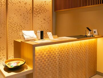 夜勤のフロントスタッフ募集！
週2日～勤務OKなので週休3日も可能♪