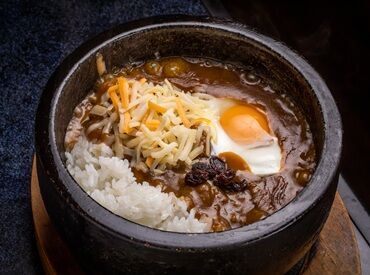 最近テレビにも出た話題店の新規店舗!
まかないも毎日違うから
飽きずに楽しめます♪