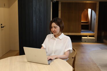 《売り込みなし・ノルマなし》
未経験の方も歓迎です。
複数名募集なので、スタート時は
一人じゃないのも始めやすいポイント♪