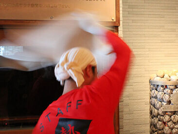 天然温泉 楽天地スパ 経験・学歴不問◎
初めてのアルバイトも応援します！
お気軽にお問い合わせください♪