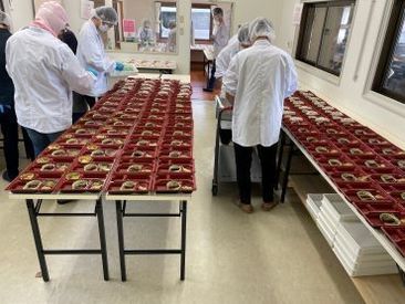 地元の企業さんに好評いただいてるメニューは
管理栄養士が考案!
バランスの良い彩り豊かなお弁当です★
一緒に作りませんか?