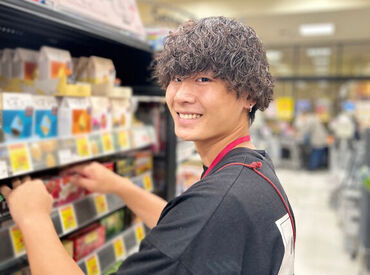 KOHYO 住吉店 ＼おすすめポイント／
★バックヤードがメインのお仕事
★包丁が使えなくても大丈夫です！
★まずは簡単な作業からお任せします