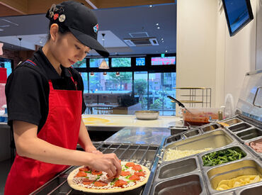 ピザが好き!食べることが好き!
作ることが好き!そんな方、大歓迎★
みんなで一緒に楽しく♪美味しいピザを作りませんか?