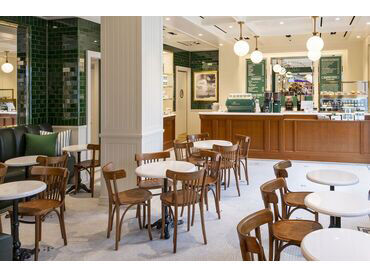 Ralph’s　Coffee　RAYARD　Hisaya-odori　Park【Hisaya-odori Park】 安心してお仕事をスタートできるよう先輩スタッフが丁寧にフォローします！