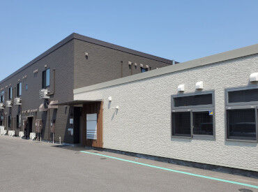 高松木太ケアセンターそよ風 ＼正規フルタイム社員の募集です！／
30～50代を中心に、全世代のスタッフ在籍！
世代を超えて、自然と打ち解けられる職場です＊