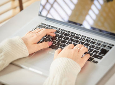 ユナイト株式会社（日本オートライフグループ） ＼ 未経験大歓迎！／
 マンツーマンでの研修があるので 分からないことはスグ解決★