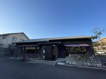 《週1日・4h~相談OK★》
プライベートの都合など対応♪
平日の15:00~/土日祝
上記シフトに入れる方は大歓迎!(≧▽≦)