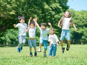 上鶴間こどもセンター お仕事復帰したい主婦(夫)さんから
まだまだ働きたい定年退職後の応募もOK！
＜ 30～60代活躍中＞
※写真はイメージ