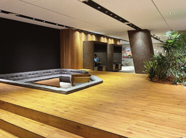 株式会社インベスコアジャパン（みなとみらいクイーンズタワーA4階） グリーンやリラックスソファがある開放的なオフィスで働けます♪