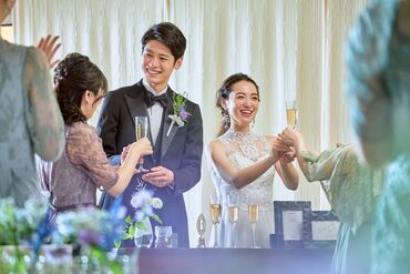 1つの披露宴をチームで行うから、
自然と絆が深まるんです♪