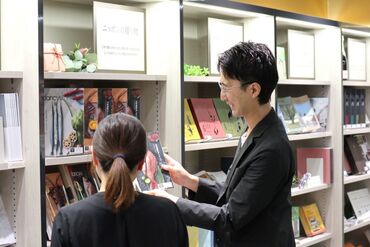 カタログギフト専門店「サンクアンド」 未経験スタートのスタッフがほとんど！
和やかな雰囲気でみんな優しくフォローします♪