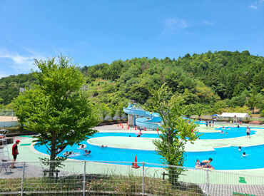 髪型・髪色・ピアス・ネイル・ヒゲALL自由♪
あなたらしく夏をEnjoyしちゃおう(*^^*)／☆彡