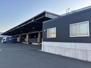 弥富ICから近く！
車通勤、自転車通勤OK！
近隣の方々も働いてくれています★