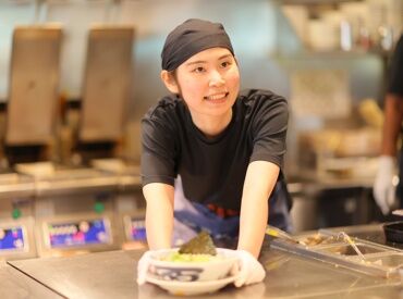 丸源ラーメン　富山豊田店 ★丸源STAFF大募集★
ラーメンつくるって難しそう…？ご安心を!!
未経験からはじめた先輩も多数◎
簡単なことから教えます☆