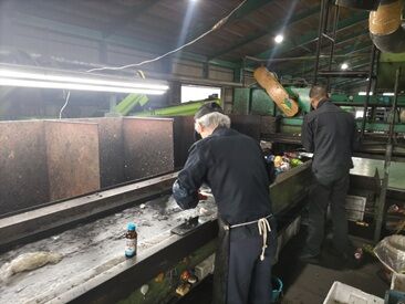 ▼軽いものしか扱わないので、
体への負荷も少ないのでご安心ください。