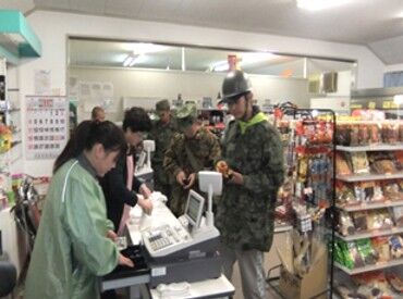 ヤマザキショップ王城寺原店 ＜レア&特別！？＞
自衛隊駐屯地内のコンビニです♪
セキュリティ万全なので安心◎